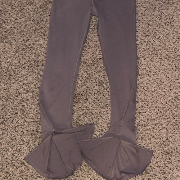 Wilo The Label tanish gray split flared leggings size Small - Picture 5 of 10